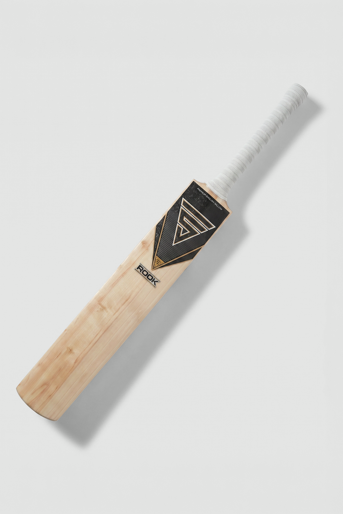 Versant Rook English Willow Cricket Bat