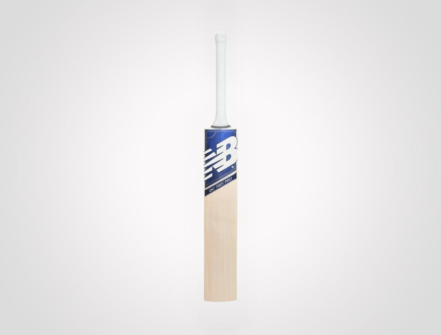 New Balance 700i Pro English Willow Cricket Bat