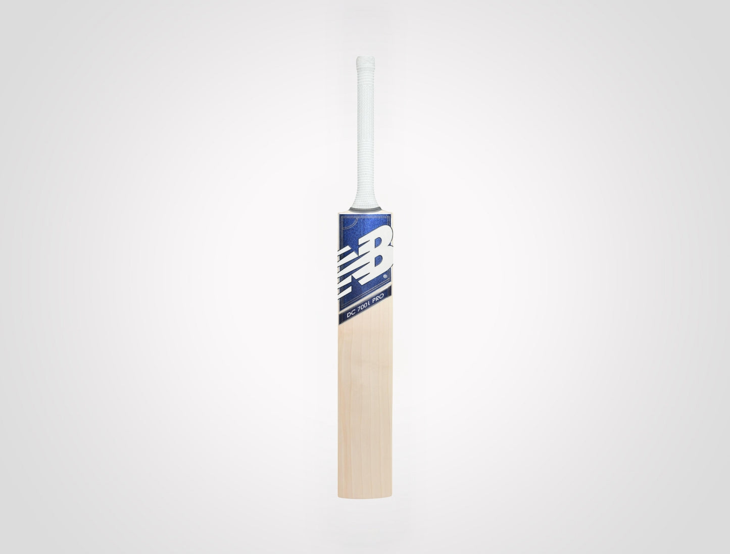 New Balance 700i Pro English Willow Cricket Bat