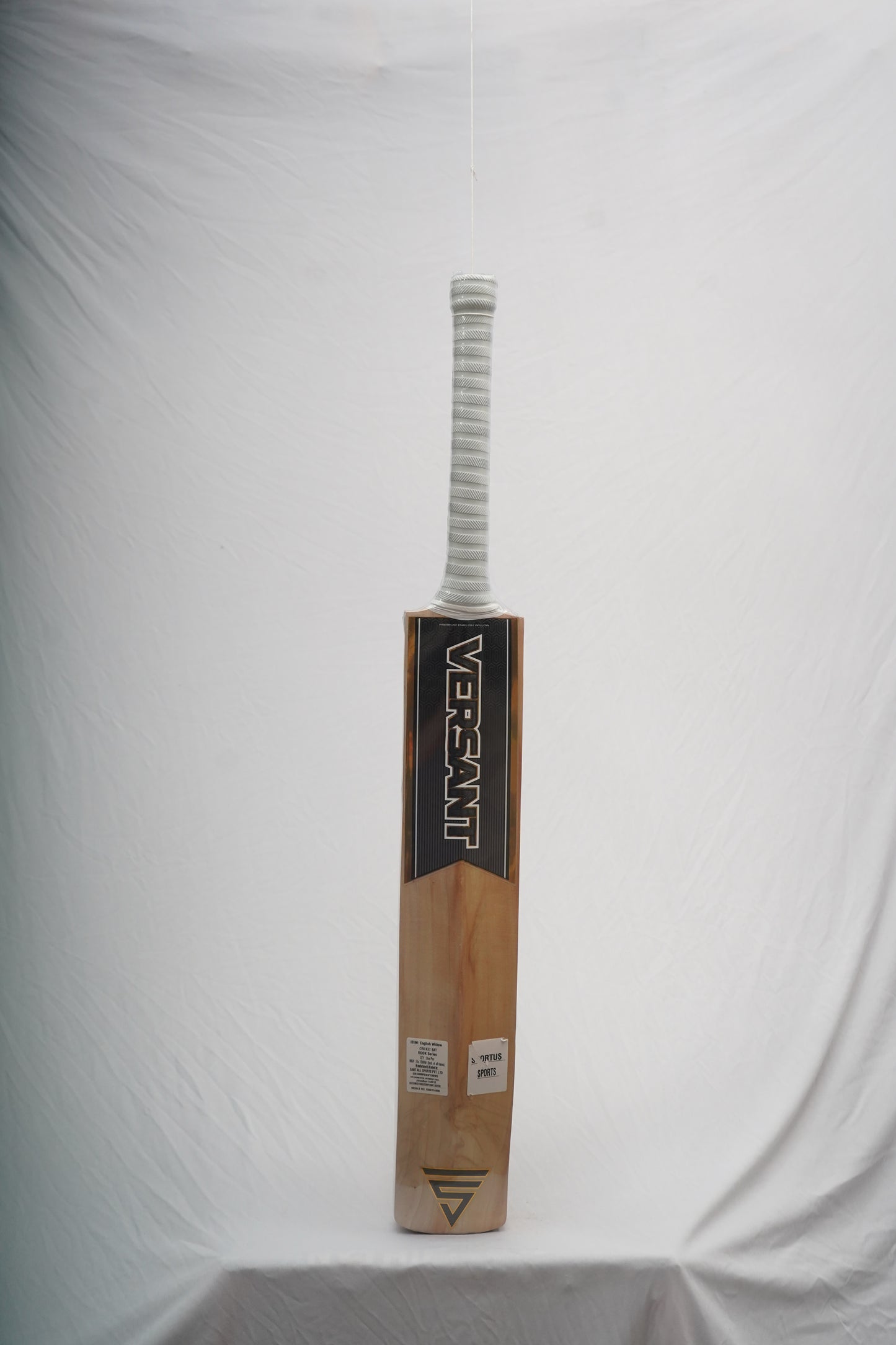 Versant Rook English Willow Cricket Bat