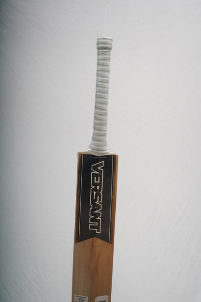 Versant Rook English Willow Cricket Bat
