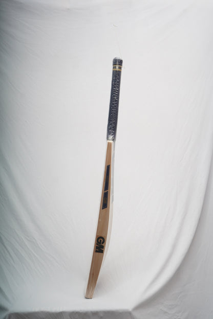 GM Brava 555 English Willow Cricket Bat