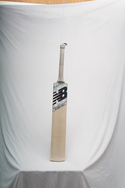 New Balance 700i Max English Willow Cricket Bat