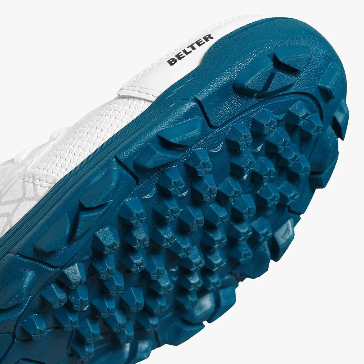DSC Belter Kids Cricket Shoes